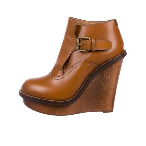 Chloe Shoes - Chloe • Leather Wedge Ankle Boots